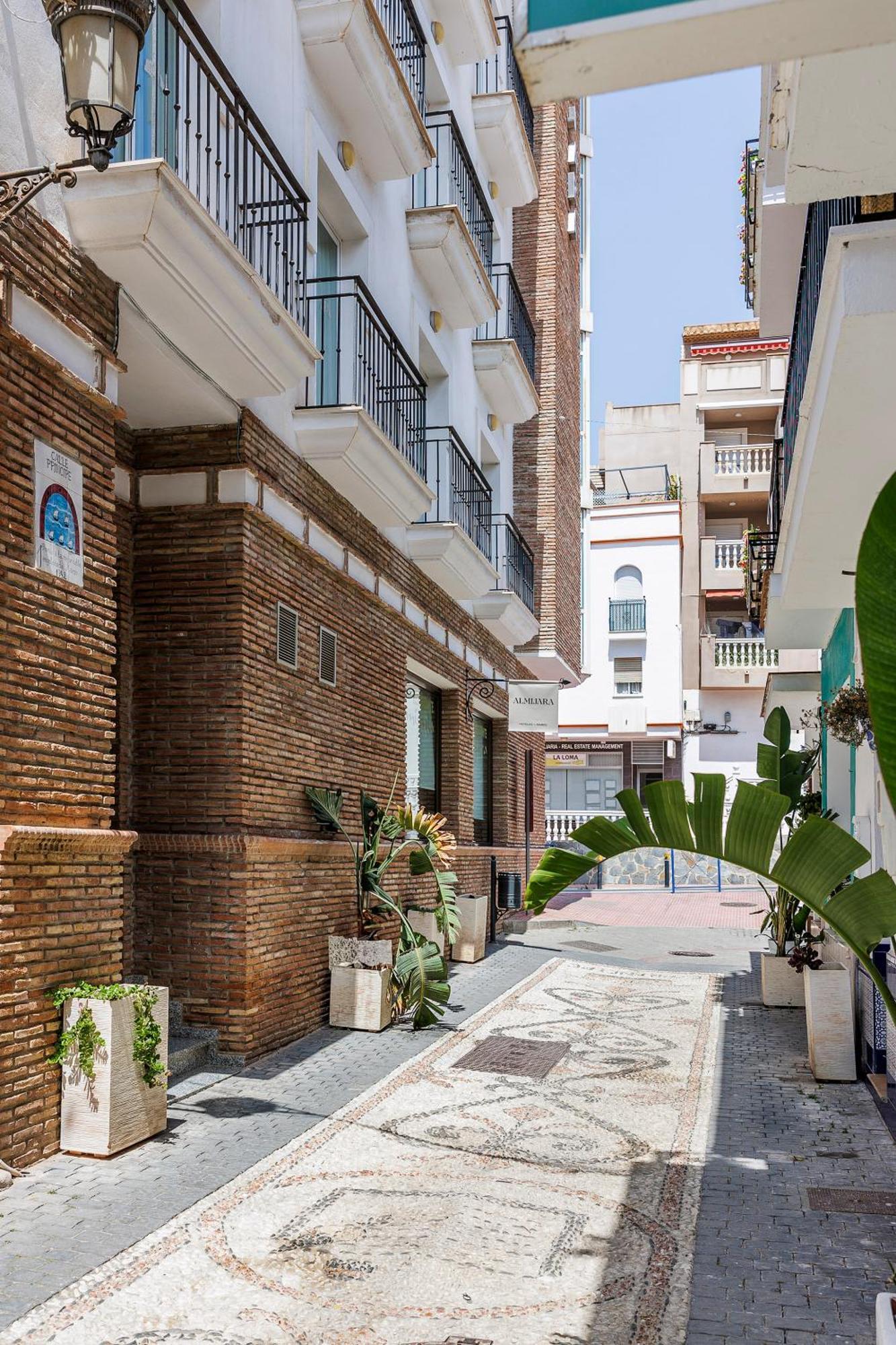 Hotel Almijara - Mares Ла Херадура Екстериор снимка
