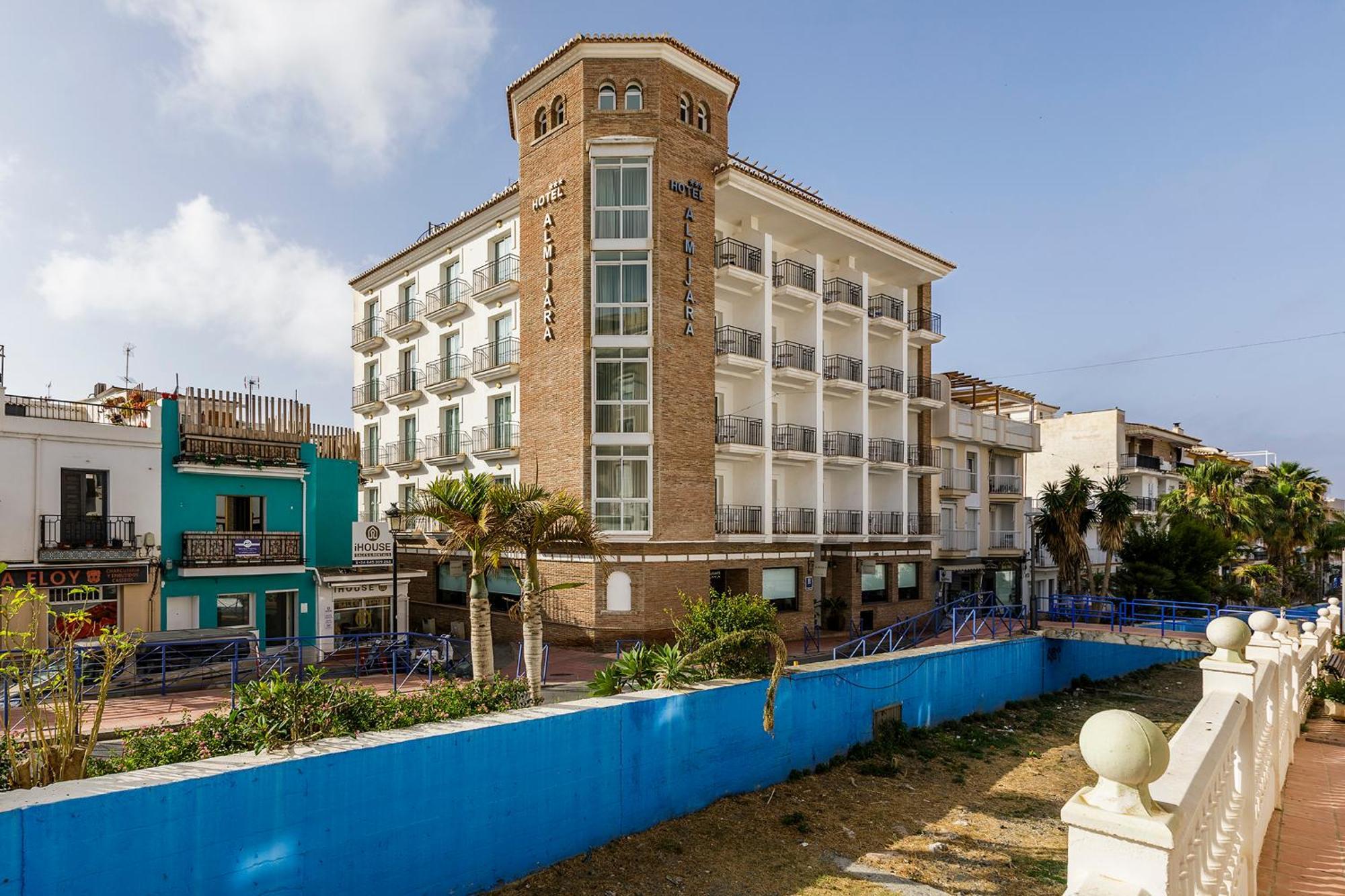 Hotel Almijara - Mares Ла Херадура Екстериор снимка