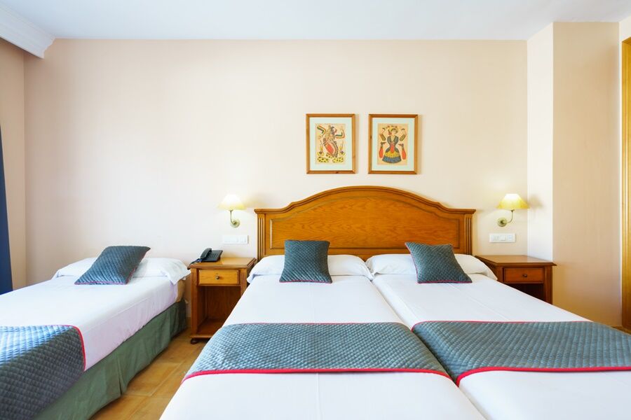 Hotel Almijara - Mares Ла Херадура Екстериор снимка