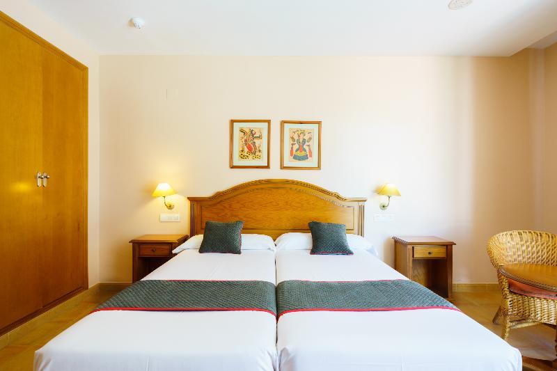 Hotel Almijara - Mares Ла Херадура Екстериор снимка